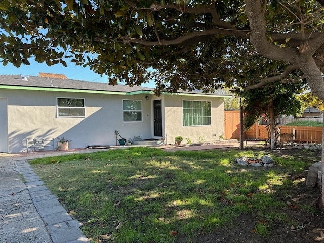 491 S 13th St in Grover Beach, CA - Building Photo