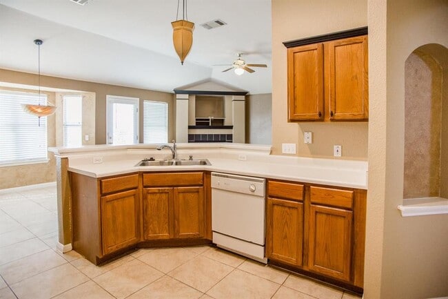 156 Spillway Dr in Kyle, TX - Building Photo - Building Photo