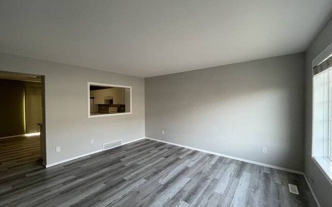 663 Beckett Cres in Saskatoon, SK - Building Photo - Building Photo