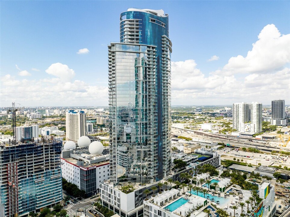 851 NE 1st Ave, Unit 3409 in Miami, FL - Foto de edificio