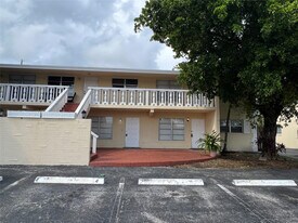 1033 NW 30th Ct in Wilton Manors, FL - Building Photo
