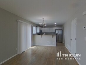 7635 Canyon Oak Dr in Colorado Springs, CO - Building Photo - Building Photo