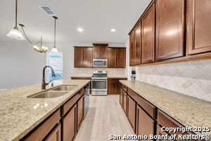 10423 Francisco Way in Converse, TX - Building Photo - Building Photo