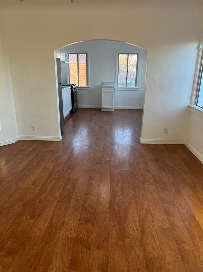 6403 S Vermont Ave, Unit 6403 S Vermont