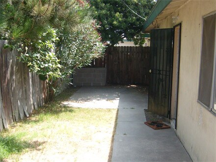14027-37 Doty Ave. in Hawthorne, CA - Foto de edificio - Building Photo