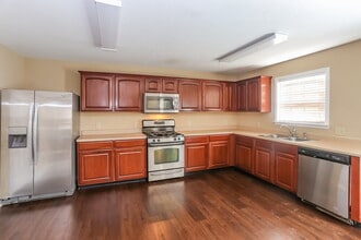 3118 Bamburgh Ct in Charlotte, NC - Foto de edificio - Building Photo