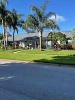 1647 Windsor Dr in Clearwater, FL - Building Photo