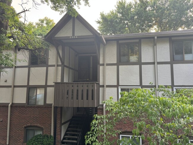 property at 5304 Edmondson Pike