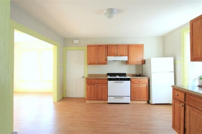 569 Main St, Unit 569