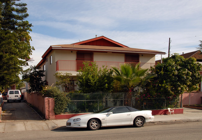 258 S Avenue 19 in Los Angeles, CA - Foto de edificio - Building Photo