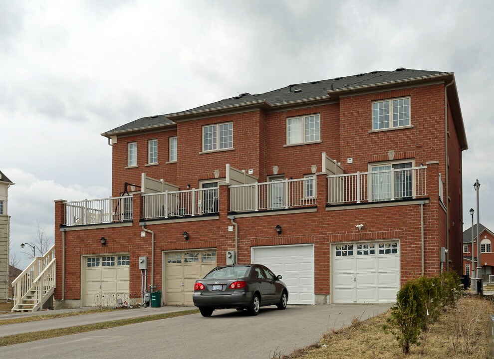 2660-2664 Bur Oak Ave in Markham, ON - Building Photo