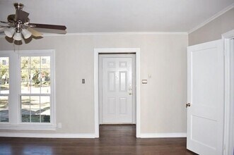 4900 Morris Ave in Fort Worth, TX - Building Photo - Building Photo