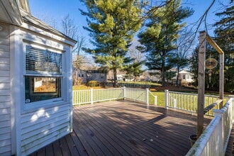 42 Valley View Ln in Vernon, CT - Building Photo - Building Photo