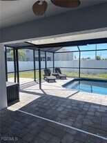 2926 SE Santa Barbara Pl in Cape Coral, FL - Building Photo