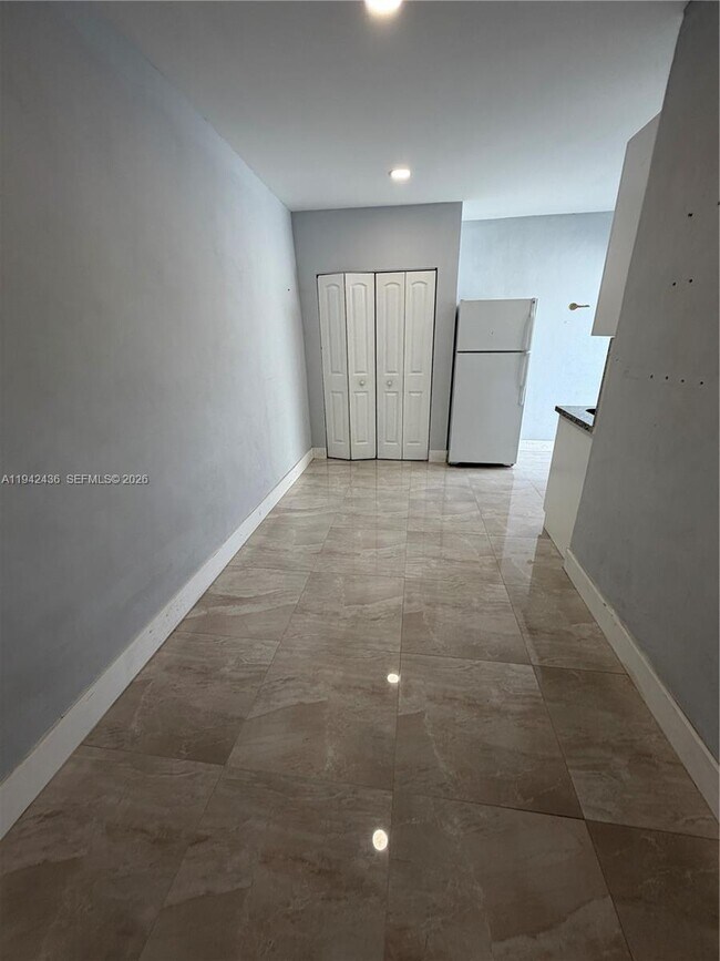 410 SW 69th Ave-Unit -3 in Miami, FL - Building Photo - Building Photo