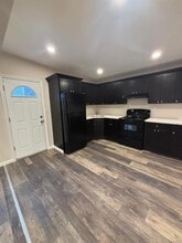 855 Meade Ave in Bellport, NY - Building Photo - Building Photo