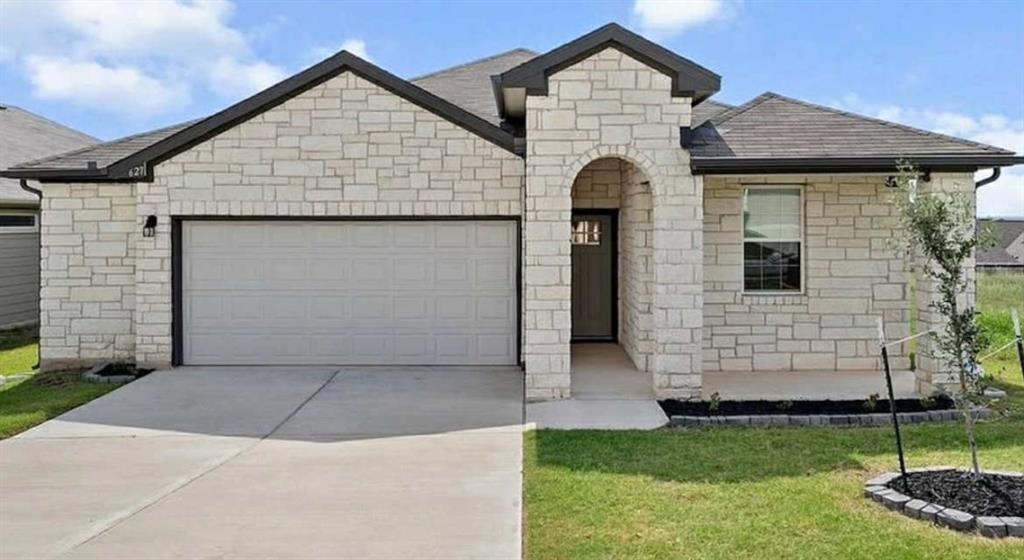 627 Concho River Dr in Hutto, TX - Building Photo