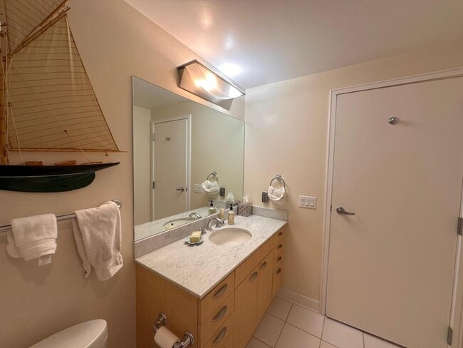 645 Front St in San Diego, CA - Building Photo - Building Photo