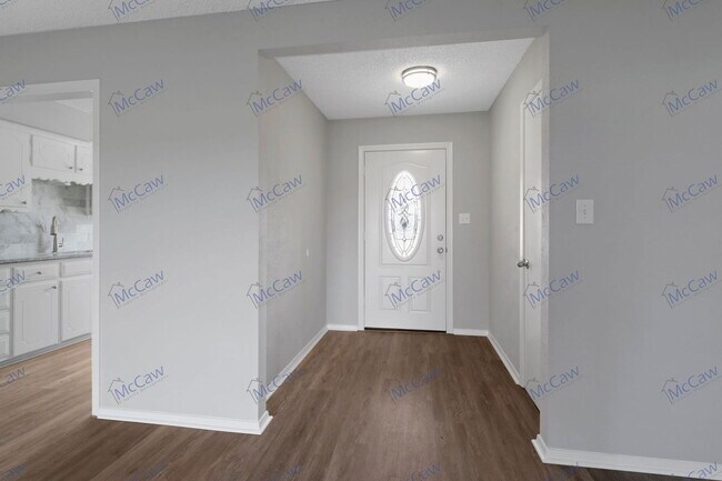 308 E Fairlane Dr in Pilot Point, TX - Building Photo - Building Photo