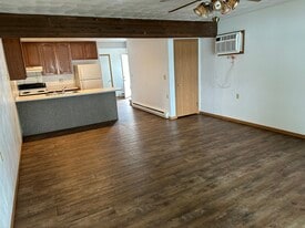 1016 Lakeshore Dr, Unit 1016 in Pioneer, OH - Building Photo