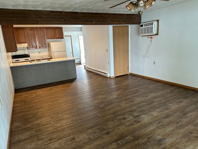 property at 1016 Lakeshore Dr