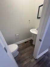 2525 W Cold Spring Ln in Baltimore, MD - Foto de edificio - Building Photo