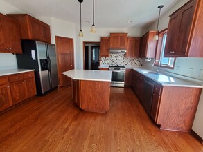11129 Dogwood Rd in Woodbury, MN - Building Photo - Building Photo
