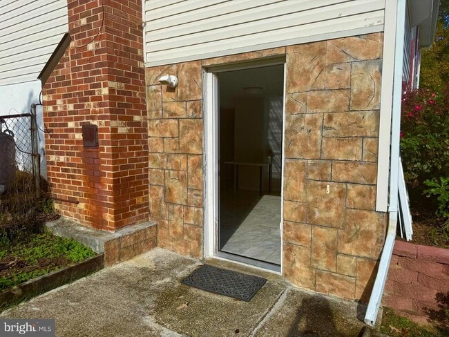 13770 Musket Ct in Woodbridge, VA - Building Photo - Building Photo