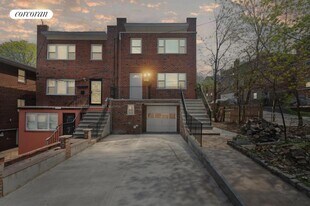 224 W 252nd St in Bronx, NY - Building Photo