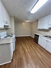 68 Kimberly Way SW in Marietta, GA - Building Photo - Building Photo