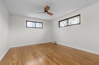 548B Firethorne Dr in Monroeville, PA - Building Photo - Building Photo