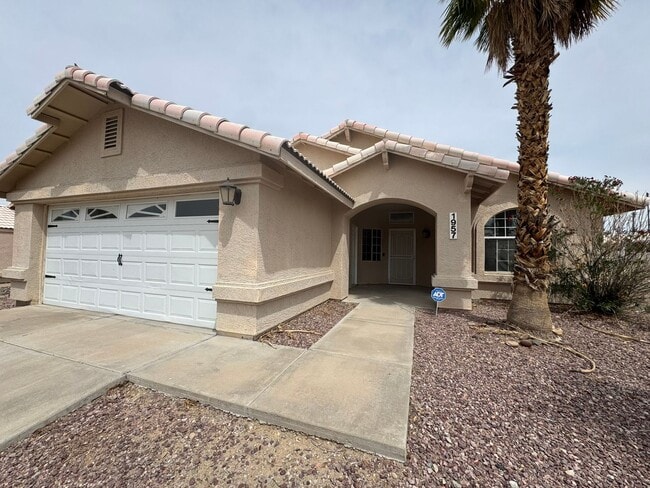 1957 Easy St in Bullhead City, AZ - Building Photo - Building Photo