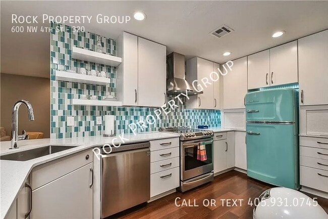 property at 600 NW 4th St