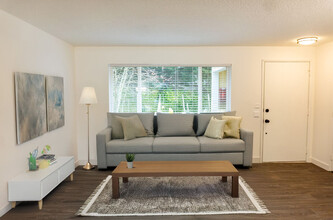 Cascade Terrace in University Place, WA - Building Photo - Building Photo