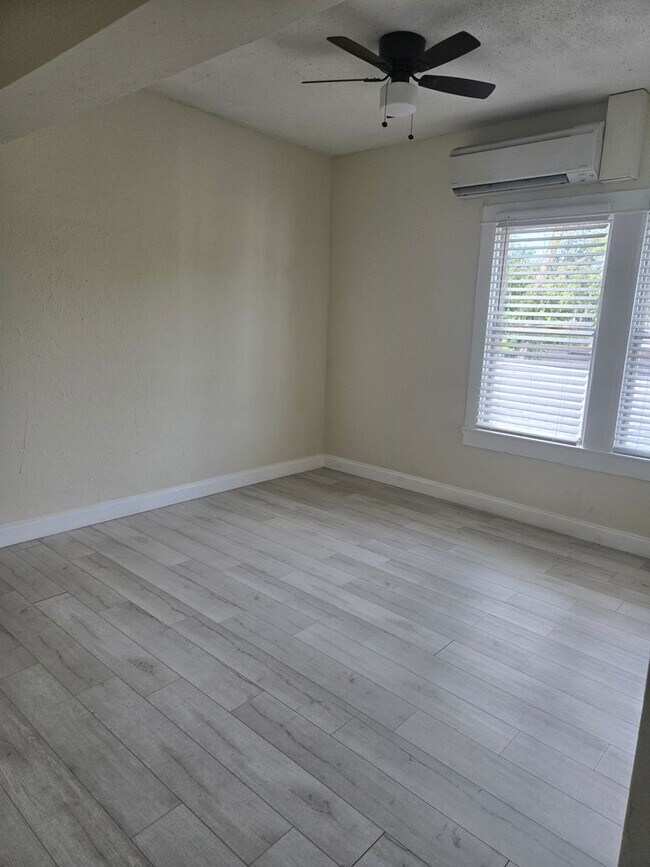 1212 E 25TH Ave in Tampa, FL - Building Photo - Building Photo