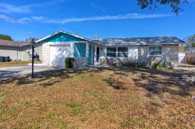 8641 Lantana Dr in Seminole, FL - Building Photo - Building Photo