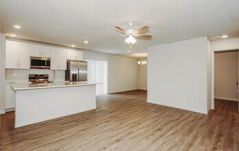 9 Philmont Ln in Palm Coast, FL - Foto de edificio - Building Photo