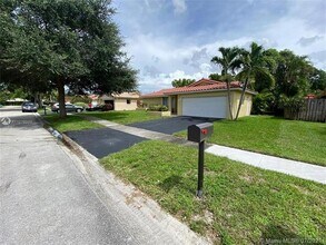 9658 NW 28th Ct in Coral Springs, FL - Building Photo - Building Photo
