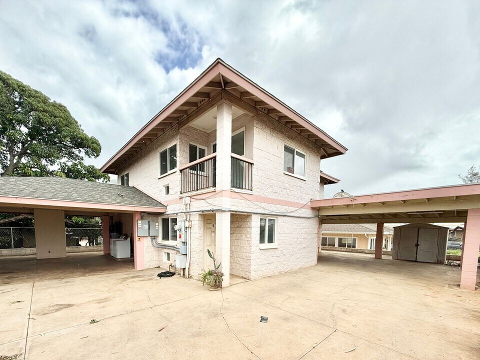 87-119-119 Halike Pl in Waianae, HI - Building Photo