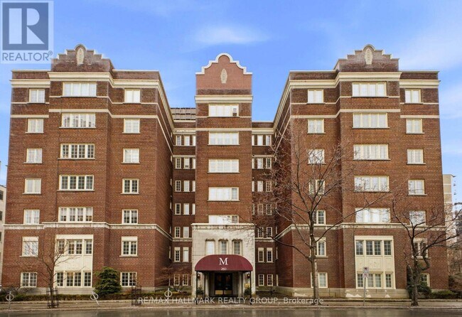 260 Metcalfe St in Ottawa, ON - Building Photo - Building Photo
