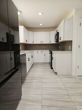 5060 S Fox St in Englewood, CO - Building Photo - Building Photo