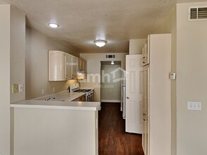 7969 Cina Ave in Las Vegas, NV - Building Photo - Building Photo