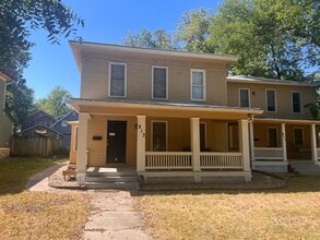 813 Maine St in Lawrence, KS - Building Photo - Building Photo