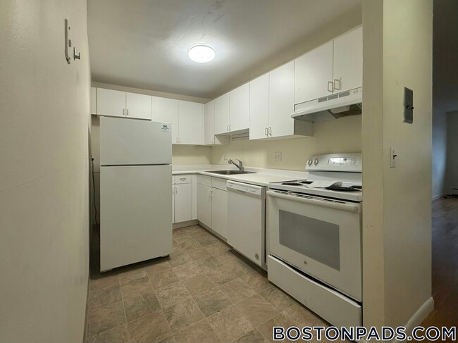 66 Homer Ave in Cambridge, MA - Building Photo - Building Photo