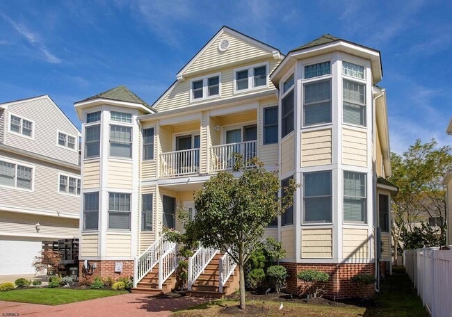 213 N Jefferson Ave in Margate City, NJ - Foto de edificio - Building Photo