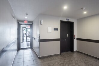 Brintnell Landing in Edmonton, AB - Building Photo - Lobby