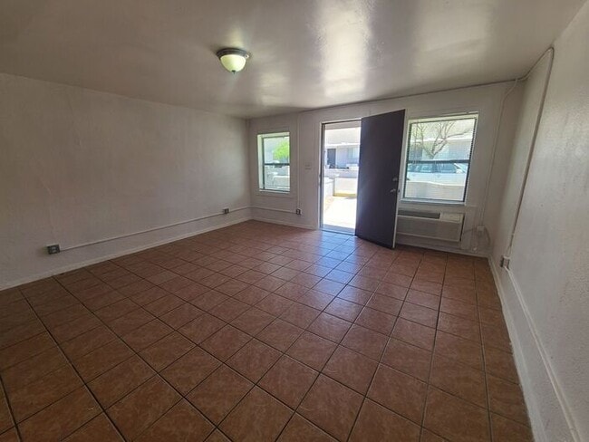 2740 N Stone Ave in Tucson, AZ - Building Photo - Building Photo