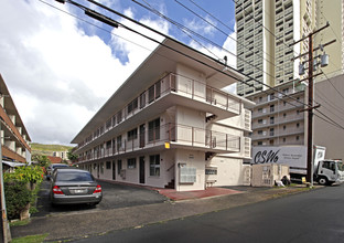 1650 Liholiho St in Honolulu, HI - Building Photo - Building Photo