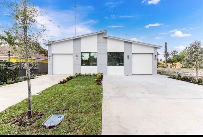 property at 6140 SW 39th St