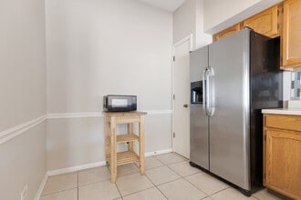 1171 Regency Dr in Schaumburg, IL - Building Photo - Building Photo